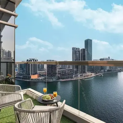Deluxe Nine Tower Suites By Hostiva - Downtown