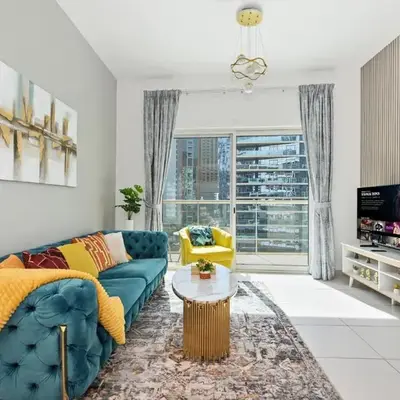 Vibrant 1 Bedroom Marina View - Stylish and Bright Stay