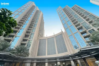 a view of the trump international hotel tower from the street at bnbmehomes - Stand Point Tower A in Dubai