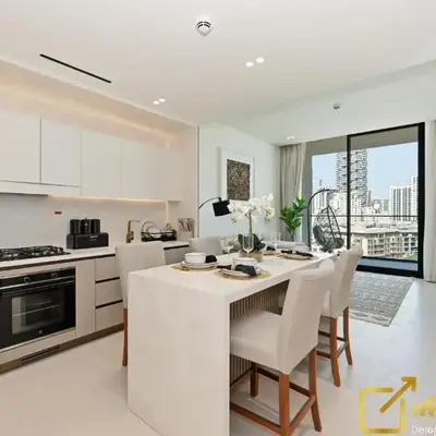 Bright 1BR Apartment in Binghatti Phoenix High-Floor Views
