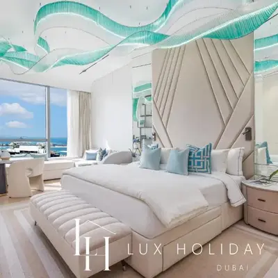LUX Iconic Views at The Palm Tower Studio 4