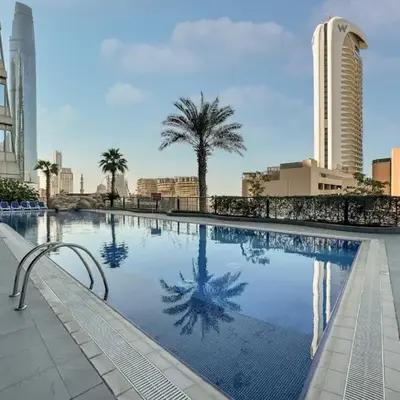 Spacious 2-Bed Marina Home with Wrap-Around Balcony
