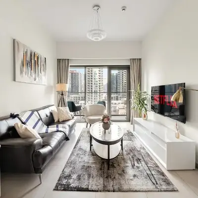VayK - Iconic 1BR in Downtown