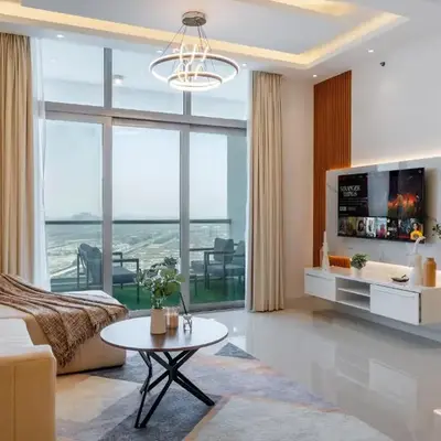 Luxury 3 BR w Private Jacuzzi in Marina DEC 2203
