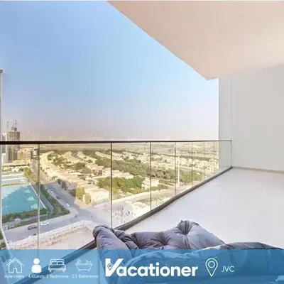 Vacationer l Classy 2 Bedroom l Private Jacuzzi l near Circle Mall