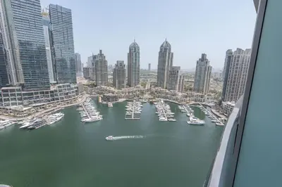 Gallery image of StayShort - Luxurious 1BR with Grand Marina Views in Dubai