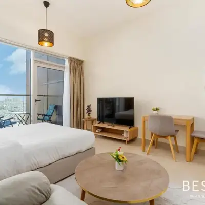 Bespoke Holiday Homes - Cozy Modern Studio in Samia by Azizi