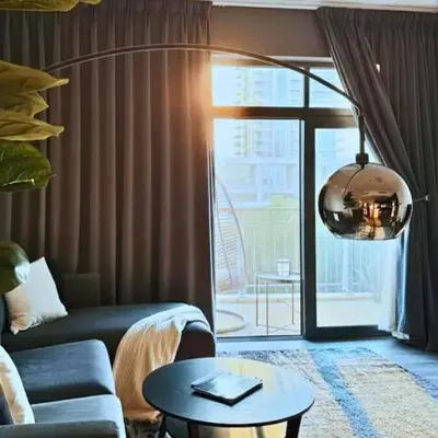 Luxe 1-BR with Pool Sunset Balcony View in The Greens