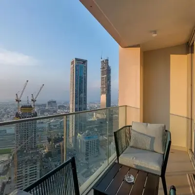 2BR Luxury Apartment in Downtown Opera