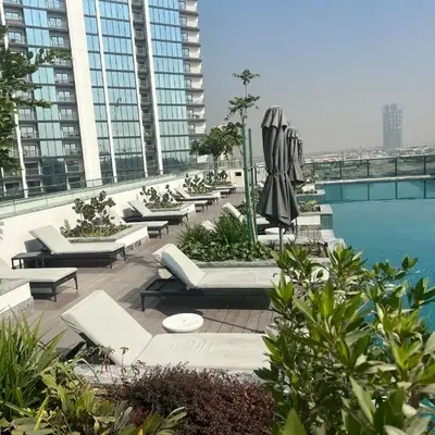 Deluxe 1BR with maid's room