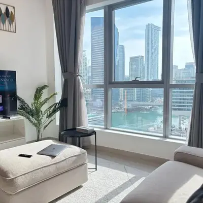 810 Elegant Marina View Apartment Near Tram