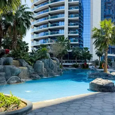 Luxury Living at Paramount Tower B