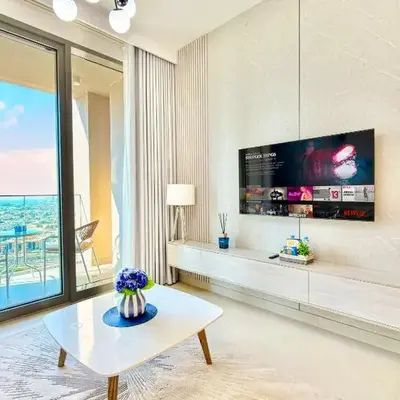 Ultra Modern 1BR Forte Tower Near the BURJ and Mall