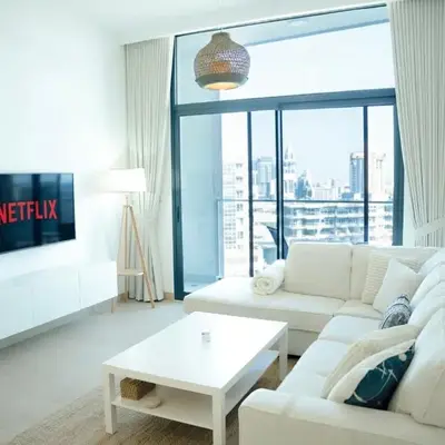 Elegant Haven by Meraki - New 1 Bed Garden View
