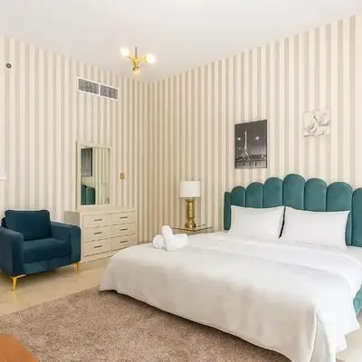 Cloud 9 Room Marina