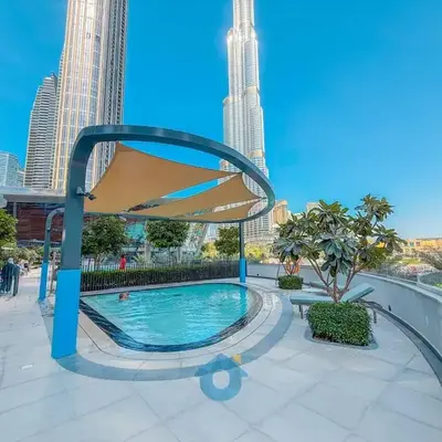 NEXT TO DUBAI MALL AND BURJ 2 BR SEA VIEW