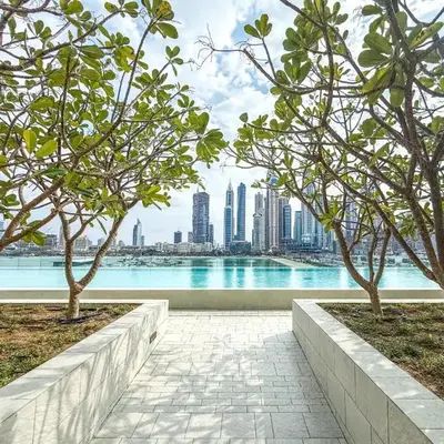 BLVD-Beachfront Luxe Stay with Private Beach Access