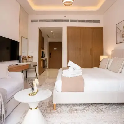 Airstay - Stylish Studio - Spacious Balcony - Monthly Offer Available!