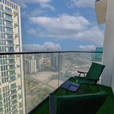 Brand New High Floor 1 BR with city view