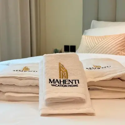 Mahenti - Stylish Urban Studio with Burj View