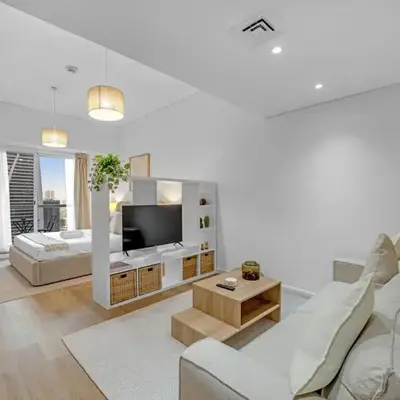 Waves - Modern Lakeview Studio - Cozy & Bright