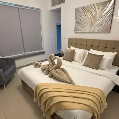 2BR Downtown Dubai - Near Burj Khalifa - Private Podium Seating - Sleeps 4