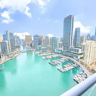 Marina Breeze - Serene Yacht Views near Ain Dubai 3 BR Apartment