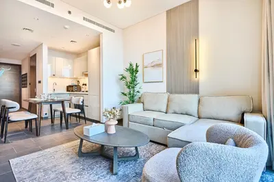 Gallery image of STAY BY LATINEM Luxury 1BR Holiday Home CB 1521 Near Burj Khalifa in Dubai