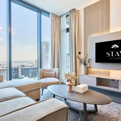 STAY BY LATINEM Luxury 1BR Holiday Home CB 1521 Near Burj Khalifa