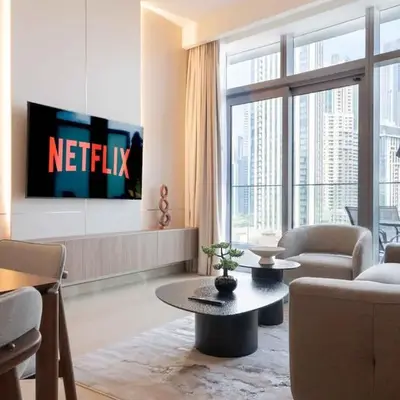 Iconic Burj Khalifa View - Elegant 1BR Apartment