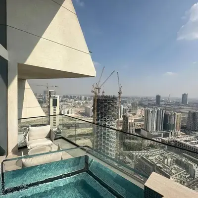 High-End Living With Private Pool
