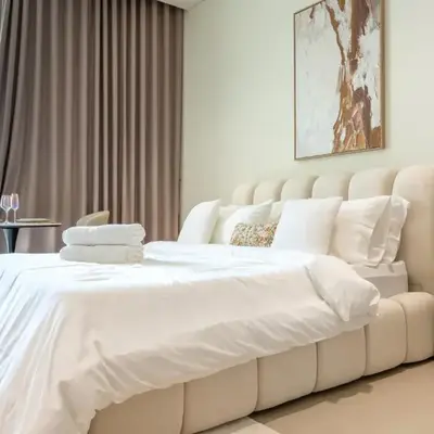 Sleeps 3 Studio JVC I Fully Furnished I Central