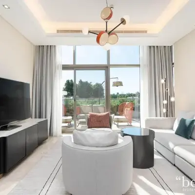 Bespoke Holiday Homes - Elegant 2BR with Terrace in The 8 Palm Jumeirah