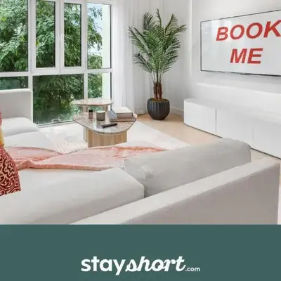 StayShort - Chic Discovery Gardens 1Bed that Sleeps 2