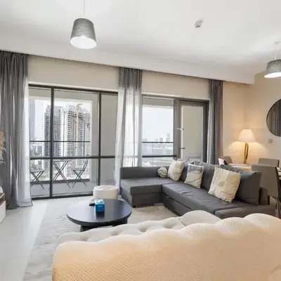 Opulent Haven 2BDR w Sofa Bed Sleeps 6 In Vida-02