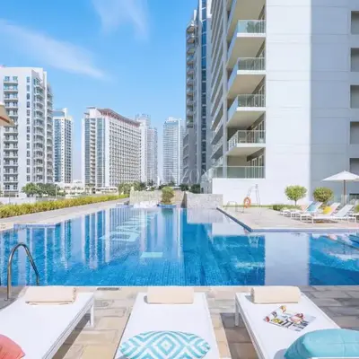 Luxury Apt Canal View - 5min Burj & Dubai Mall