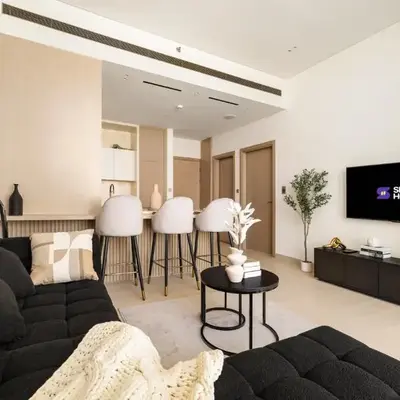 New Chic 1BR Apt with Private Pool & City View in JVC