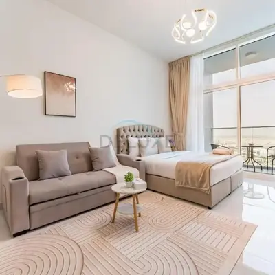 High-Floor Studio with Views of Miracle Garden and Community