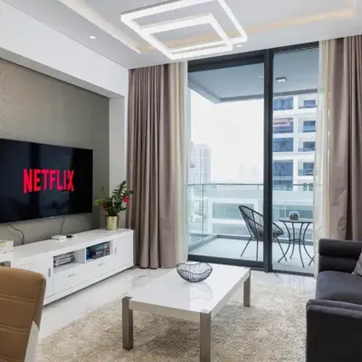 VayK - Extra-Large 2BR in Dubai Hills Close to Mall & Park