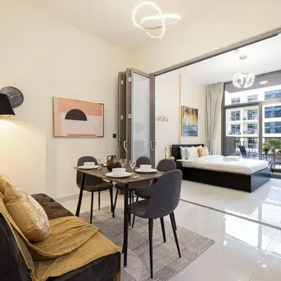 Stylish pool view 1BR in Barsha South sleeps 5