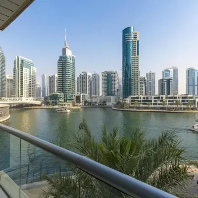 Spacious - Stylish - Scenic Marina View