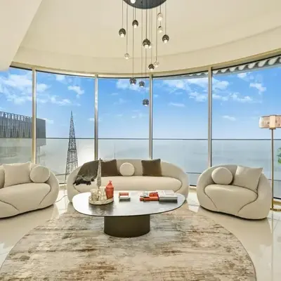 BLVD Beachfront Living with Skyline View