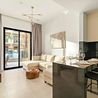 FIRST CLASS 1BR Tranquil Pool View Retreat