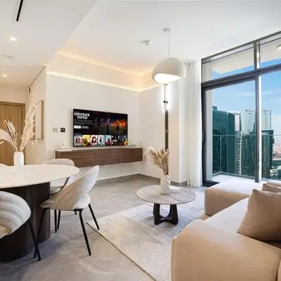 Lux 1BR with Stunning Canal Views