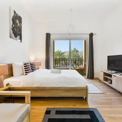 Chic Studio Near Circle Mall & Dubai Sports City