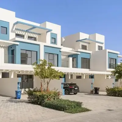 VayK - Modern 4 BD Townhouse with Private Garden in Damac Lagoons