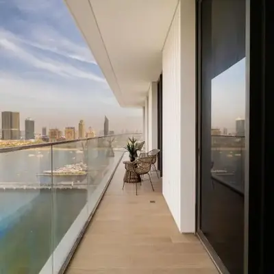 CitiHome Elegant 2BR - Private Beach and Marina View