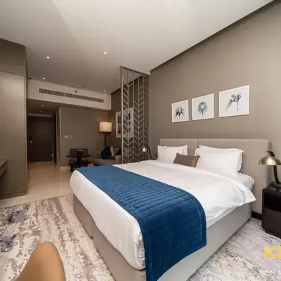 Elegant Studio Living in Privé