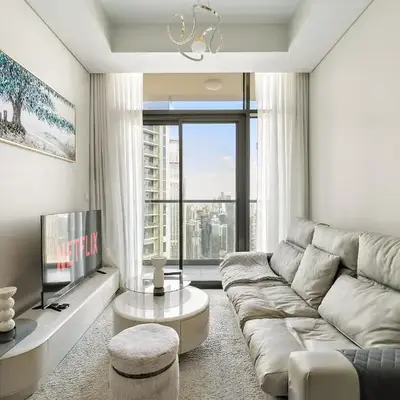 Daniels 2BR with Canal View at Aykon City