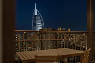 Gallery image of Bella Elite Homes Skyline High-Floor 2BR Burj View Walk to Beach in Dubai